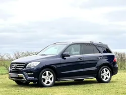 Blauw Gebruikt 2015 Mercedes ML350 AMG SUV | € 22.950 (Eerlijke prijs)