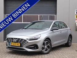 Grijs Gebruikt 2021 Hyundai i30 Comfort Hatchback | € 17.995 (Eerlijke prijs)