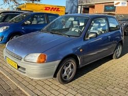 Blauw Gebruikt 1996 Toyota Starlet Hatchback | € 1.249 (Eerlijke prijs)