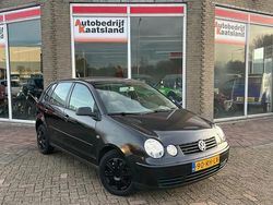 Zwart Gebruikt 2005 VW Polo Hatchback | € 748
