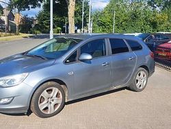 Grijs Gebruikt 2011 Opel Astra Selection Stationwagen | € 2.850 (Goede deal)