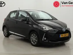 Zwart Gebruikt 2017 Toyota Yaris Hybrid Executive Hatchback | € 16.499 (Super prijs)