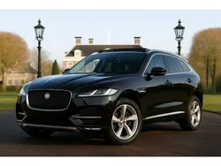 Zwart Gebruikt 2023 Jaguar F-Pace R-Dynamic SUV | € 54.900 (Goede deal)