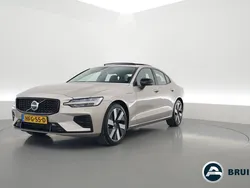 Grijs Gebruikt 2024 Volvo S60 Ultimate Sedan | € 47.450 (Duur)