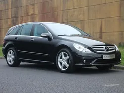 Zwart, metallic lak Gebruikt 2006 Mercedes R350 AMG MPV | € 15.945