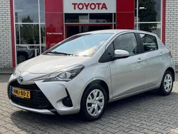 Grijs Gebruikt 2020 Toyota Yaris Active Hatchback | € 15.700 (Eerlijke prijs)