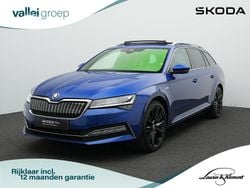 Blauw Gebruikt 2022 Skoda Superb Stationwagen | € 31.900 (Duur)