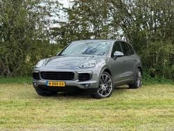 Grijs Gebruikt 2015 Porsche Cayenne SUV | € 29.999 (Iets duurder)