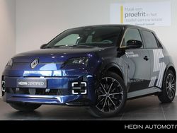 Twotone bleu nocturne / noir Gebruikt 2024 Renault R5 Iconic Hatchback | € 34.950