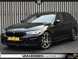 Zwart Gebruikt 2023 BMW 530e M Sport Stationwagen | € 41.895 (Eerlijke prijs)