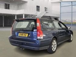 Blauw Gebruikt 2005 Volvo V70 Momentum Stationwagen | € 3.950 (Iets duurder)