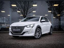 Wit Gebruikt 2021 Peugeot e-208 Allure Hatchback | € 15.245 (Eerlijke prijs)