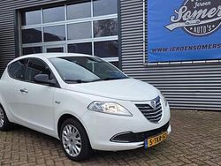 Wit Gebruikt 2014 Lancia Ypsilon Gold Hatchback | € 5.250 (Eerlijke prijs)