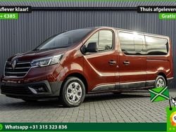 Rood (metallic) Gebruikt 2022 Renault Trafic MPV | € 31.460