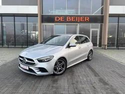 Grijs Gebruikt 2019 Mercedes B200 AMG line MPV | € 26.950 (Eerlijke prijs)