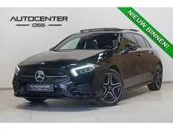 Zwart, metallic lak Gebruikt 2021 Mercedes A250 Business Hatchback | € 33.945 (Iets duurder)