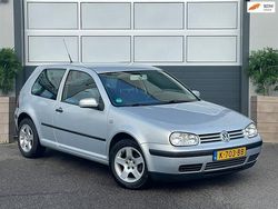 Grijs Gebruikt 2000 VW Golf IV Hatchback | € 2.450 (Eerlijke prijs)