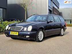 Blauw Gebruikt 2003 Mercedes 220 Classic Stationwagen | € 1.850