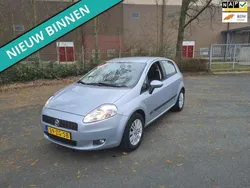 Grijs Gebruikt 2008 Fiat Grande Punto Dynamic Hatchback | € 1.599 (Eerlijke prijs)