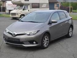 Overige Gebruikt 2016 Toyota Auris Sedan | € 10.900 (Eerlijke prijs)