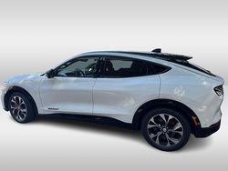 Wit Gebruikt 2021 Ford Mustang Mach-E SUV | € 29.999 (Goede deal)