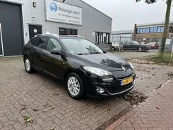 Zwart Gebruikt 2013 Renault Mégane GrandTour Bose Edition Stationwagen | € 3.750 (Eerlijke prijs)