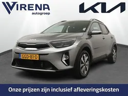 Grijs Gebruikt 2024 Kia Stonic 2 SUV | € 24.950 (Iets duurder)