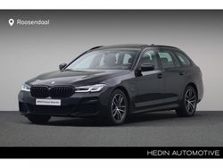 Grijs Gebruikt 2022 BMW 530e M Sport Stationwagen | € 43.880 (Iets duurder)
