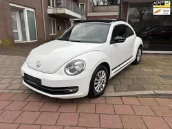 Wit, metallic lak Gebruikt 2015 VW Beetle Cup Hatchback | € 13.345 (Goede deal)
