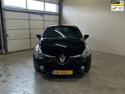 Zwart Gebruikt 2015 Renault Clio IV Night&Day Hatchback | € 6.999 (Eerlijke prijs)