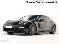 Zwart, metallic lak Gebruikt 2023 Porsche Panamera 4 Platinum Edition Sedan | € 134.750