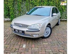 Beige Gebruikt 2006 Ford Mondeo Platinum Hatchback | € 1.645 (Iets duurder)