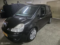 Zwart Gebruikt 2011 Renault Modus Night&Day MPV | € 3.495 (Iets duurder)