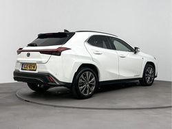 Wit Gebruikt 2024 Lexus UX 250h Sport Line SUV | € 55.450