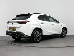 Wit Gebruikt 2024 Lexus UX 250h Sport Line SUV | € 55.450