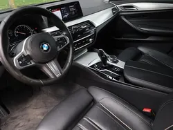 Grijs Gebruikt 2017 BMW 530 Executive Sedan | € 23.945 (Goede deal)