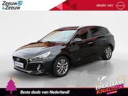 Zwart Gebruikt 2018 Hyundai i30 Premium Stationwagen | € 14.945 (Eerlijke prijs)