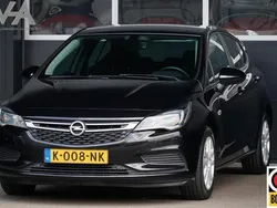 Zwart Gebruikt 2016 Opel Astra Business Hatchback | € 8.950 (Goede deal)
