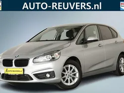 Zilver, metallic lak Gebruikt 2016 BMW 220 Active Tourer MPV | € 17.900 (Eerlijke prijs)