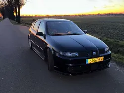 Zwart Gebruikt 2001 Seat Leon Sport Hatchback | € 4.300 (Iets duurder)