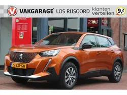 Oranje Gebruikt 2023 Peugeot e-2008 Active SUV | € 17.990 (Eerlijke prijs)