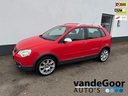 Rood Gebruikt 2006 VW Polo Cross Hatchback | € 2.950 (Eerlijke prijs)