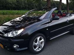 Zwart Gebruikt 2003 Peugeot 206 Premium Cabriolet | € 2.500 (Duur)