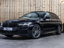 Zwart Gebruikt 2022 BMW 530e M Sport Stationwagen | € 43.950 (Iets duurder)