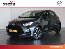 Grijs Gebruikt 2022 Toyota Yaris Hybrid Business Edition Hatchback | € 19.949 (Eerlijke prijs)