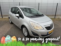 Grijs Gebruikt 2011 Opel Meriva Cosmo MPV | € 2.995 (Goede deal)