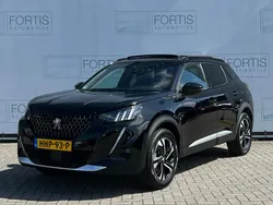 Zwart Gebruikt 2022 Peugeot 2008 GT SUV | € 21.900 (Eerlijke prijs)