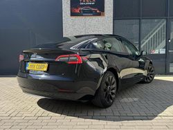 Zwart Gebruikt 2022 Tesla Model 3 Standard Range Sedan | € 26.999 (Eerlijke prijs)