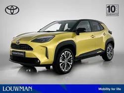 Goud, metallic lak Gebruikt 2022 Toyota Yaris Cross Executive SUV | € 28.950 (Eerlijke prijs)