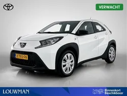 Wit Gebruikt 2023 Toyota Aygo Play Hatchback | € 18.950 (Goede deal)